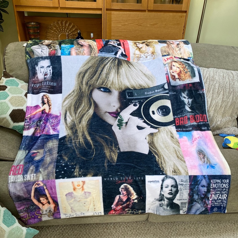 Taylor Swift Throw Blanket